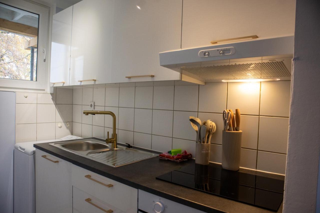 Messenah Fuer 5 Gaeste Mit Kostenlosen parkplaetzen *
